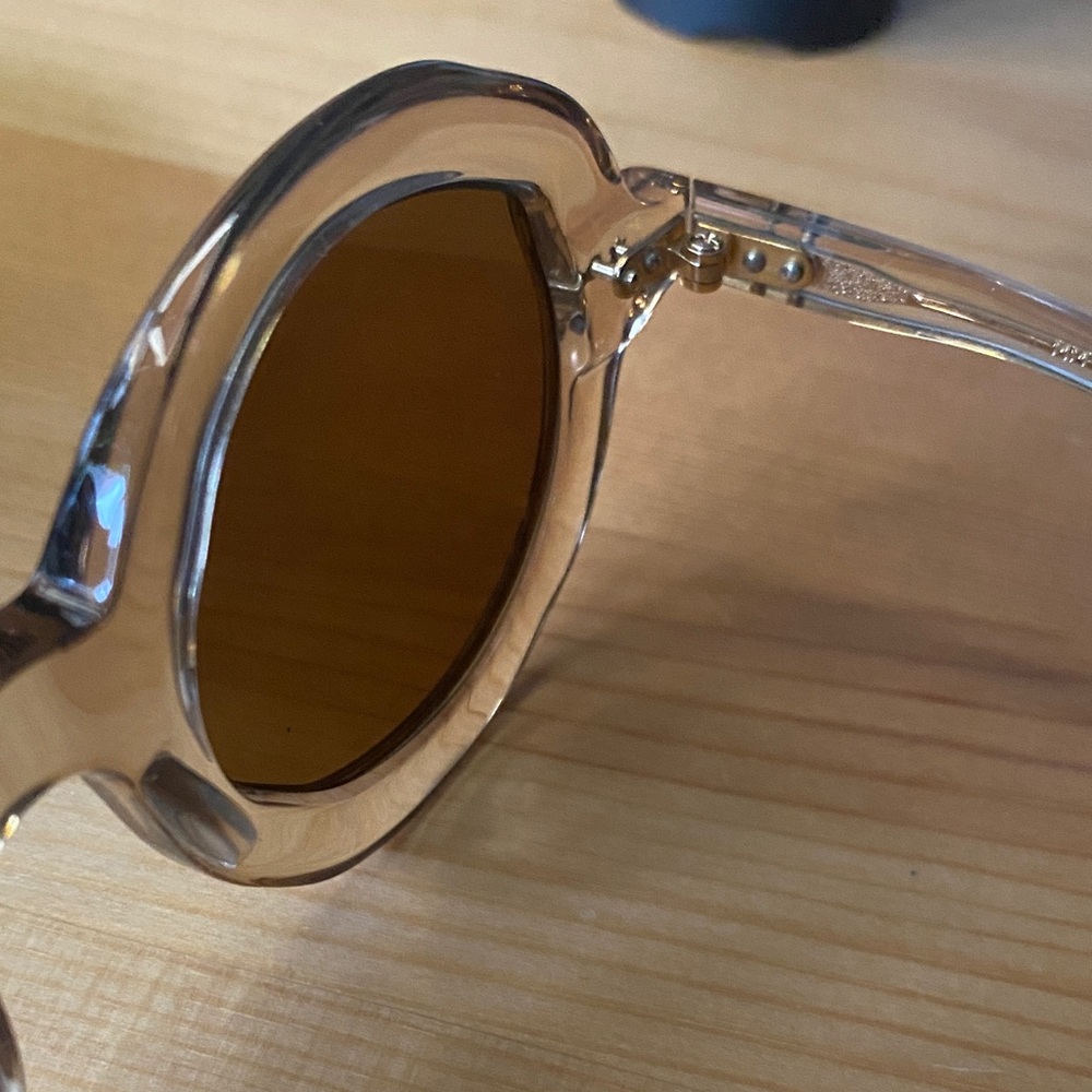 Chic Transparent Frames - image 5